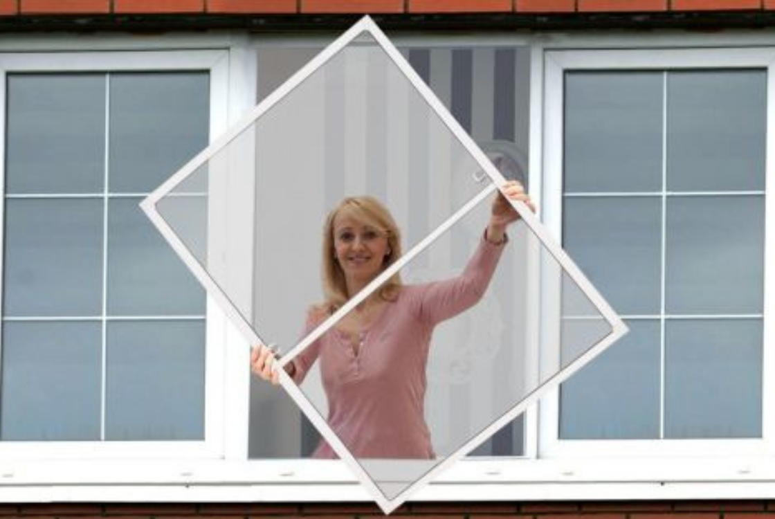 Установка москитной сетки на пластиковые окна фото 6