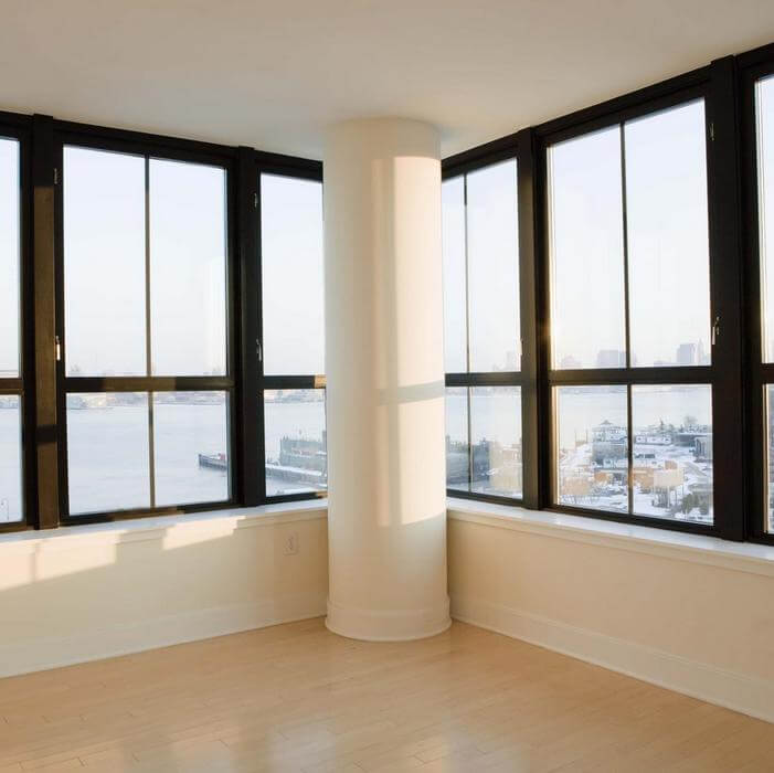 Панорамное остекленение балконов REHAU фото