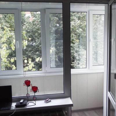 Теплое остекленение балконов REHAU фото